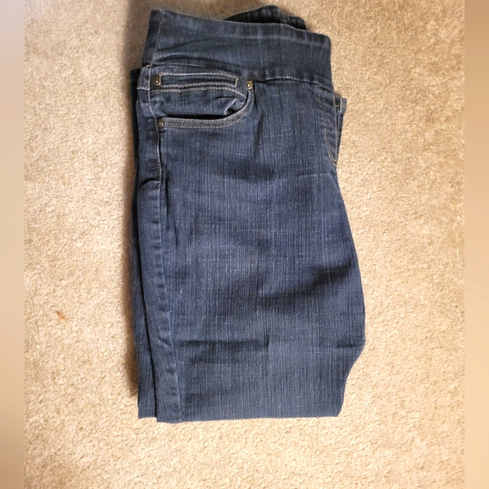 Reitmans size 12 petite pull on blue jeans straight leg